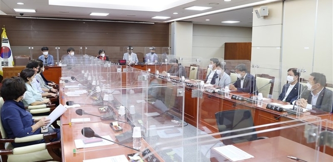 서울시의회 '서울교육학력향상특위' 회의장면